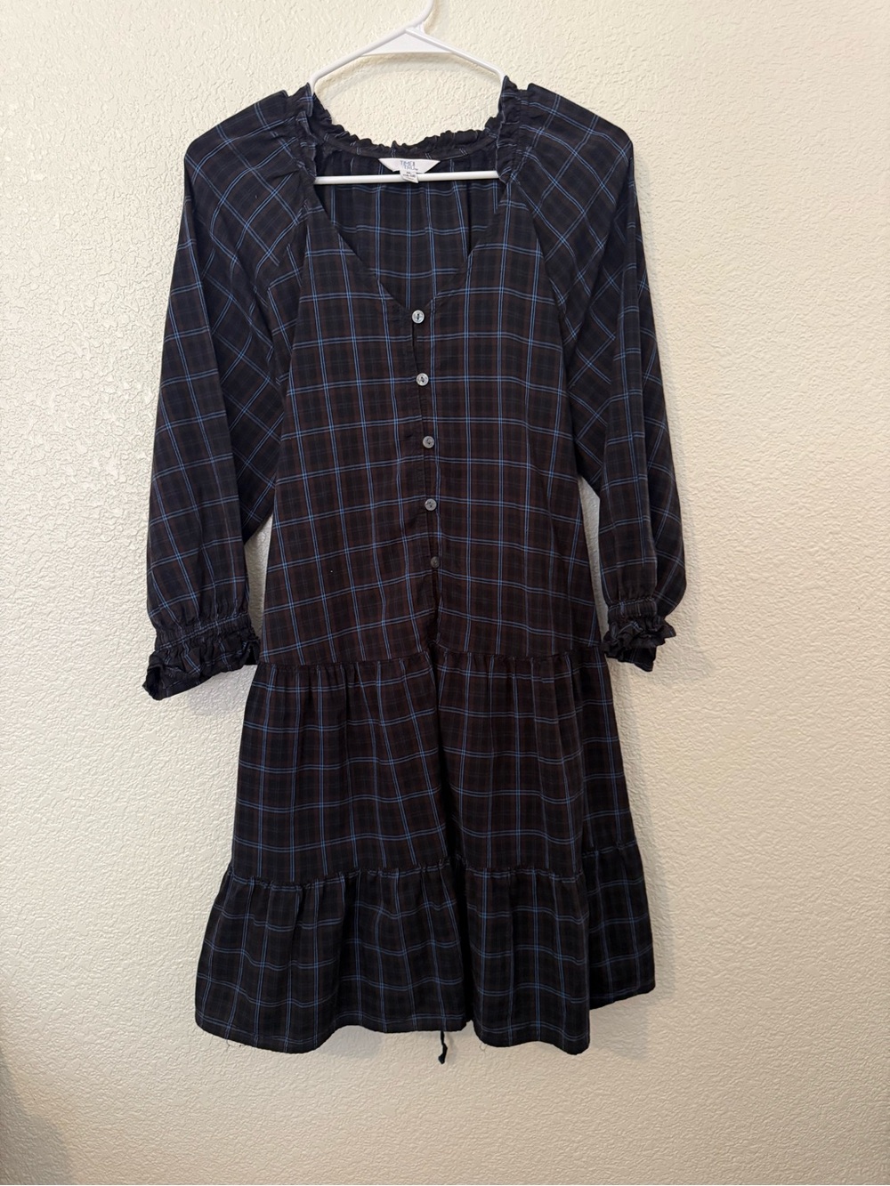 Time and Tru Black Plaid Button-Front Tiered Dress with Blue Lines